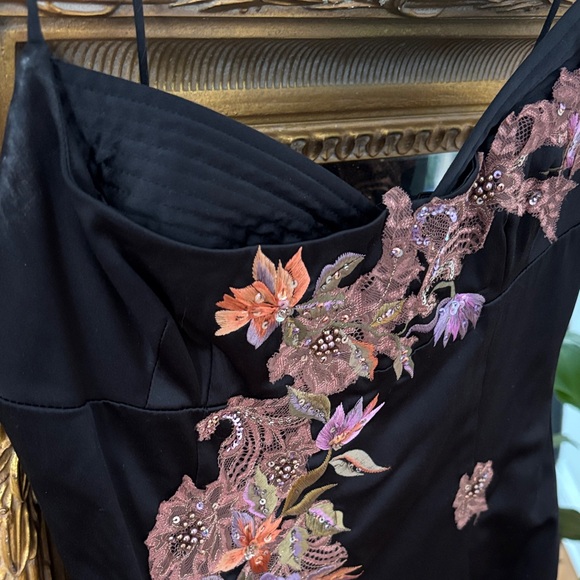 Mandalay Vintage Black Floral Embroidered Dress. - Picture 6 of 17